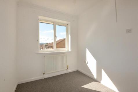 Bedroom2 2.jpg