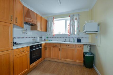 Kitchen 1.jpg