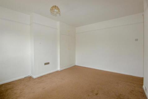 Bedroom1 2.jpg