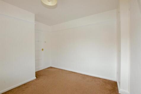 Bedroom2 2.jpg