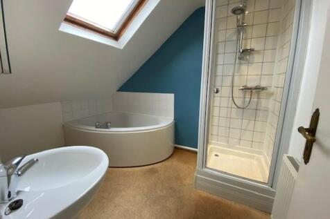 13 old park bathr...