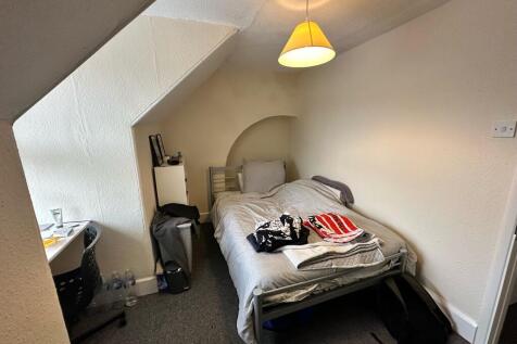 top floor bedroom...