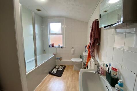 Bathroom 1 - 1