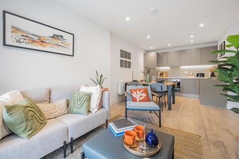 LIVING ROOM/KITCHEN