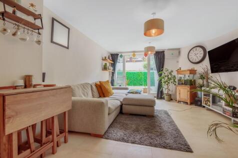 Living&#43;area