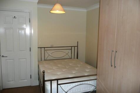 Bedroom 1 (a)