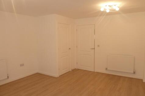 Living room (b)