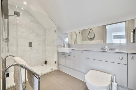 En-suite shower room