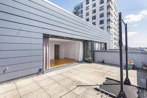 Roof terrace