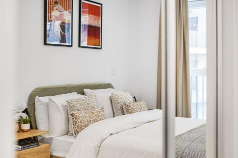 Second bedroom