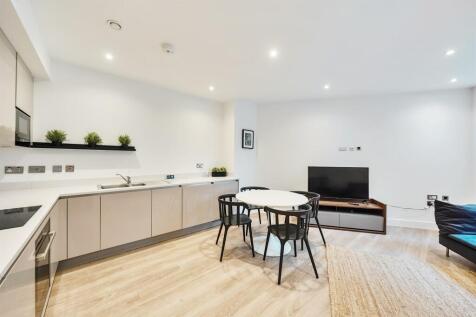 LIVING ROOM/KITCHEN