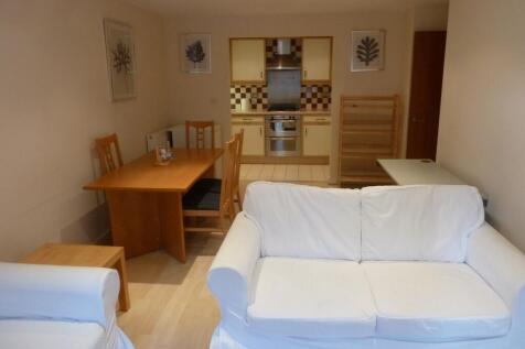 Lounge/Kitchen