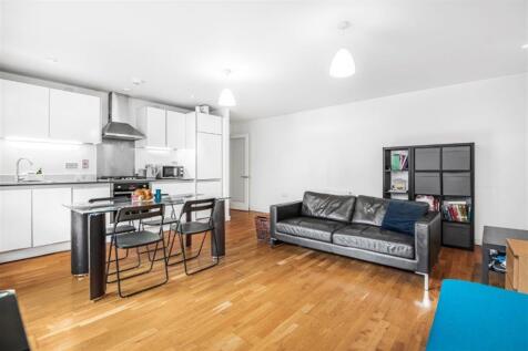 Living room/ kitchen