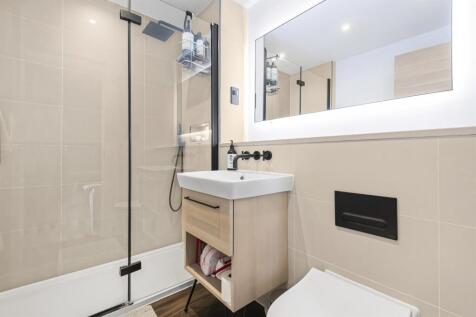 En-suite shower room