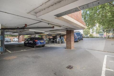 PARKING AREA