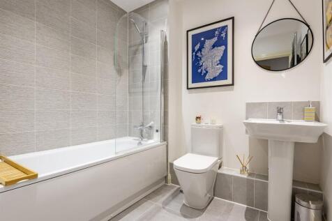 Family&#43;bathroom