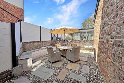 Property Image 32