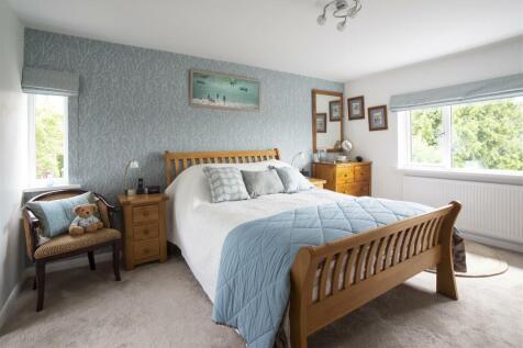 Bedroom 1.0.jpg