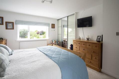 Bedroom 1.1.jpg