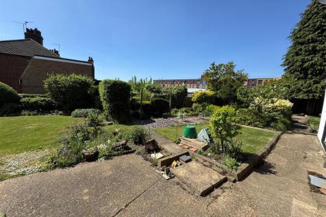 Garden Shot.jpg