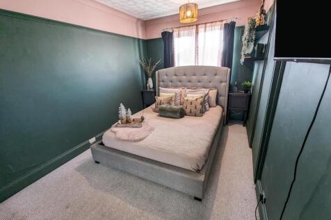PXL_20250228_113840310.RAW-01.COVER.jpg