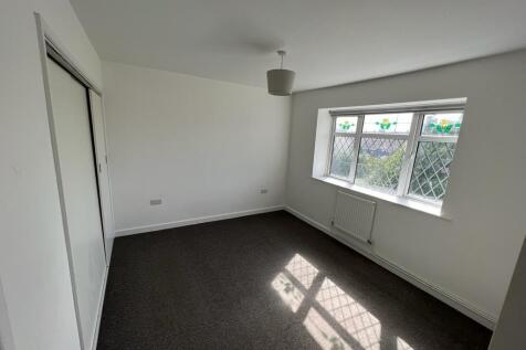 willow bedroom 1.JPG