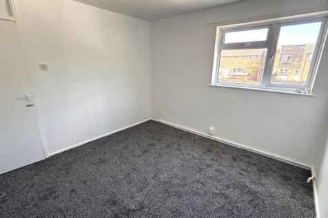 Bedroom 1.1.jpg