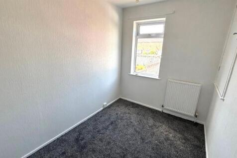 Bedroom 2.jpg
