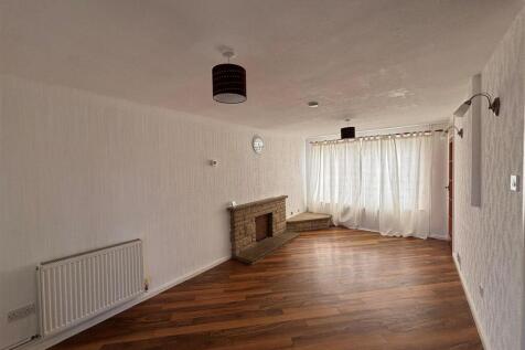 Livingroom 1.jpg