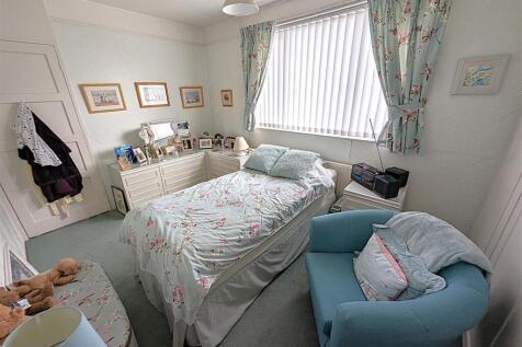 PXL_20250611_134942142.RAW-01.COVER.jpg