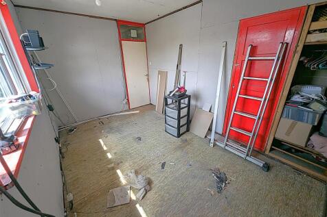 PXL_20250618_111643239.RAW-01.COVER.jpg