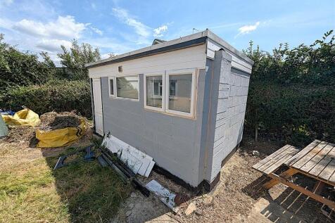 PXL_20250618_110701750.RAW-01.COVER.jpg