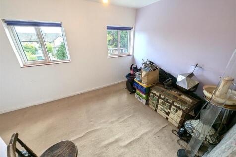 PXL_20250718_150209903.RAW-01.COVER.jpg
