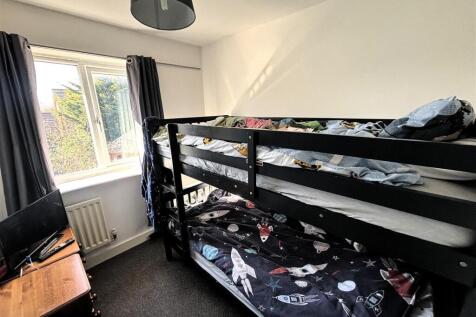 melfrd bedroom 3 - 1.jpg