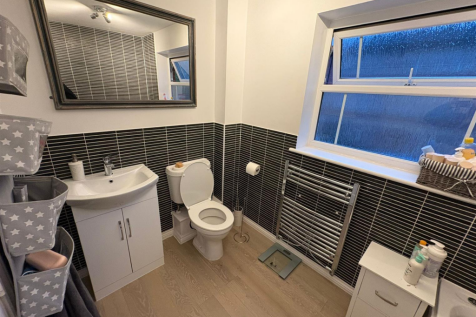 Untitled design - 2025-11-06T130038.810.png