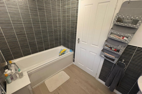 Untitled design - 2025-11-06T130114.335.png