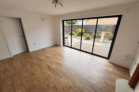 WhatsApp Image 2025-10-20 at 10.03.31_c8202fad.jpg