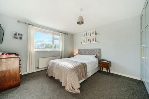 ThornCourt Bed1.jpg