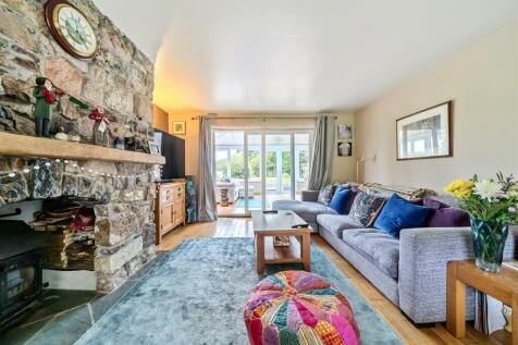 Riverside Sitting Room..jpg