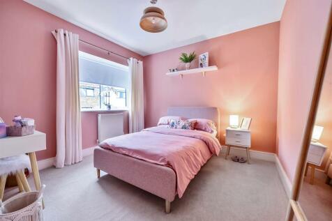 Ivy Glen Bed 2.jpg
