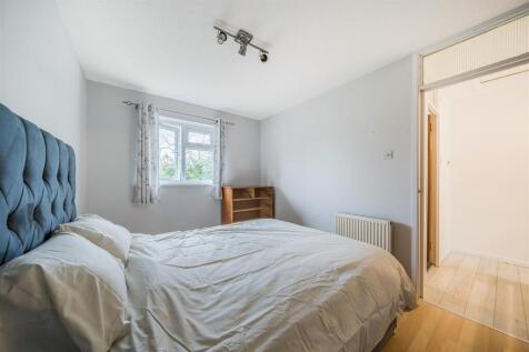 Barons Pyke Bed 2.jpg