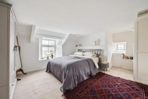 High Torr Bed 1.jpg