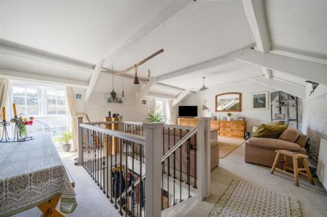 Courtyard Sitting Room..jpg