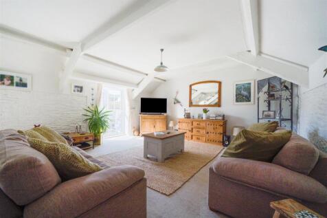 Courtyard Sitting Room.jpg