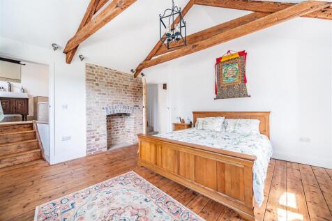 Ludd House Bed 1.jpg