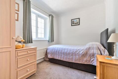 Uphill Bed 3.jpg