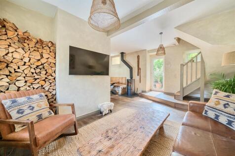 Hayloft Sitting Room..jpg