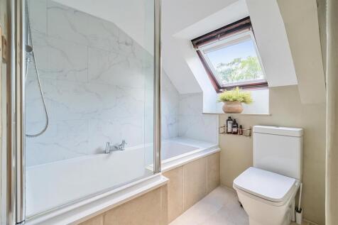 Hayloft Bathroom.jpg
