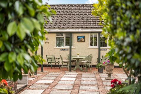 Trehill Patio.jpg