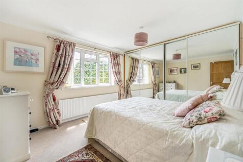 Trehill Bed 1..jpg